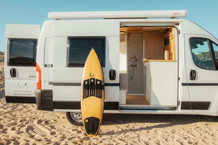 ¿Cómo financiar tu aventura en furgoneta camper? Viajar con un presupuesto ajustado
